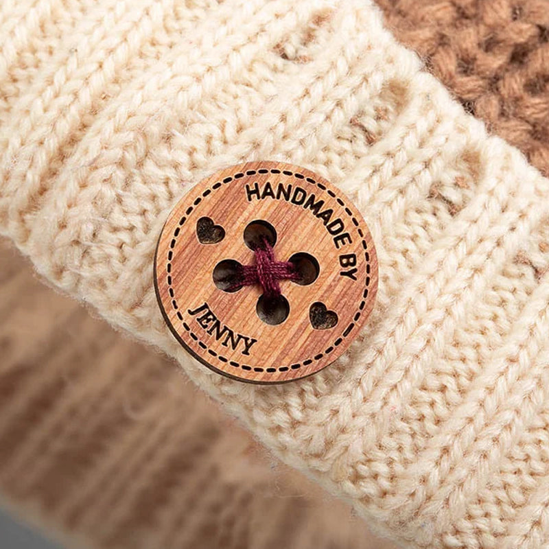 Personalisierte, mit Liebe handgefertigte Holzknöpfe 